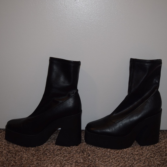 Forever 21 70a Style Platform Go-go Boots size 10 - Picture 1 of 4
